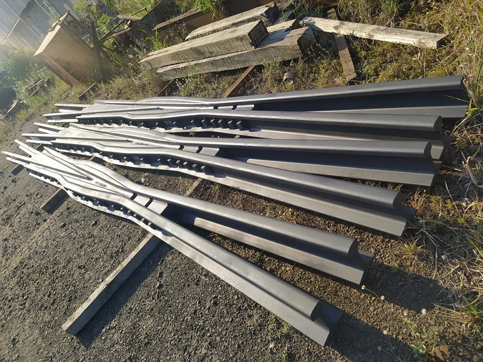 Trilhos e componentes ferroviários para AMV